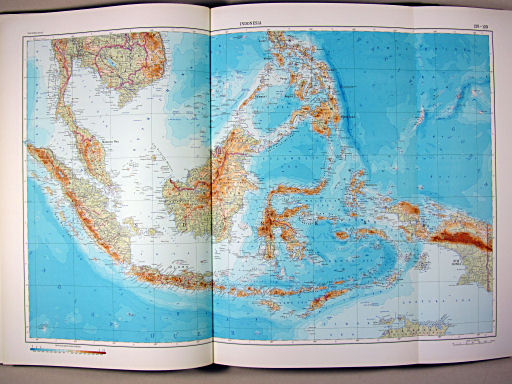 The World Atlas / Атлас Мира (1967)
128-129. Indonesia