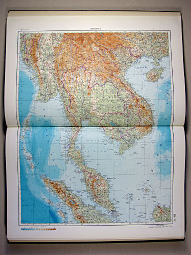The World Atlas / Атлас Мира (1967)
131-132. Indochina