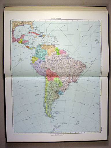 The World Atlas / Атлас Мира (1967)
221-222. South America, Political