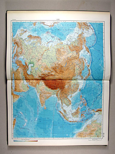 Атлас Мира / Atlas Mira (1967)
102-103. Азия, физическая карта