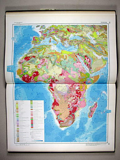 Физико-географический атлас мира (1964)
122-123. Геология