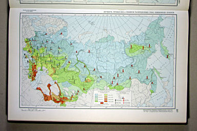 Физико-географический атлас мира (1964)
227. Мутность речных вод и сезонное распределение стока взвешенных наносов