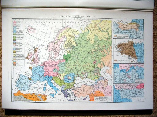 Andree's Handatlas 1881
13. Völkerkarte von Europa.