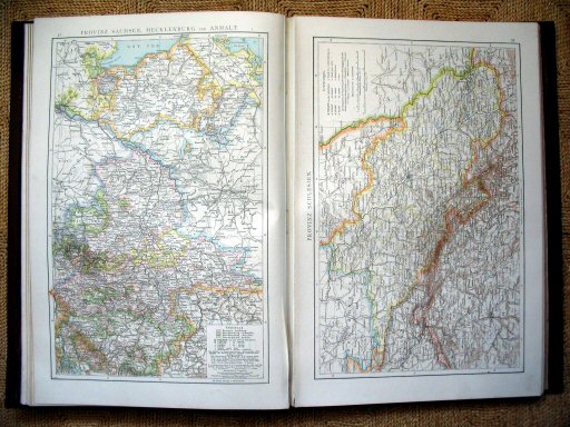 Andree's Handatlas 1881
32. Provinz Sachsen, Mecklenburg und Anhalt.
33. Provinz Schlesien.