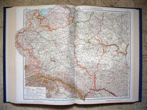Andrees Handatlas 1921, 1e uitgave
Polen, West-Rusland (kaart 142.143)