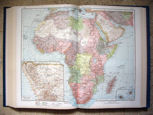 Andrees Handatlas 1921
Afrika, staatkundig (kaart 172.173)