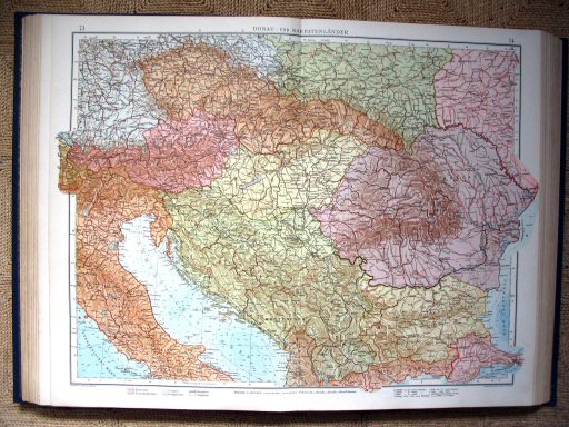 Andrees Handatlas 1930
73.74. Donau- und Karpatenländer