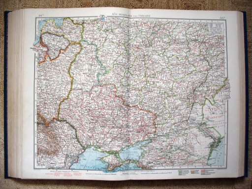 Andrees Handatlas 1930
144b.145b. Süd-Ruszland und Ukraine