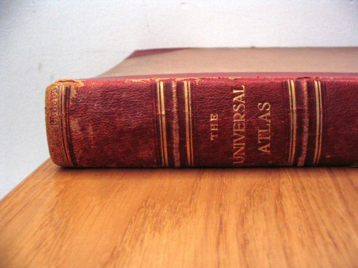 The Universal Atlas 1893
Titel op de rug