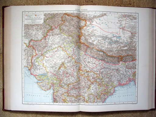 The Universal Atlas 1893
Brits Indië, noord (kaart 79.80)
