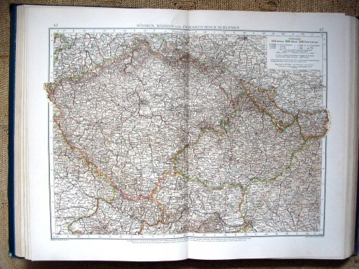 Andrees Handatlas 1904 (Duits)
Bohemen, Moravië (kaart 61.62), ter vergelijking