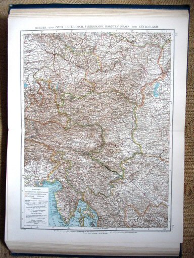 Andrees Handatlas 1904 (Duits)
Midden-Oostenrijk (kaart 65.66), ter vergelijking