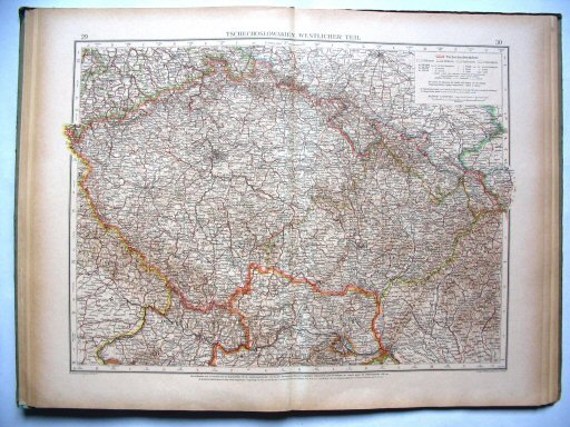 Ergänzungsband Andrees 1922
West-Tsjechoslowakije (kaart 29.30)