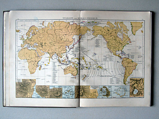 Andree-Putzger's Gymnasial- und Realschul-Atlas, 1890
13.14. Vulkane und Koralleninseln
