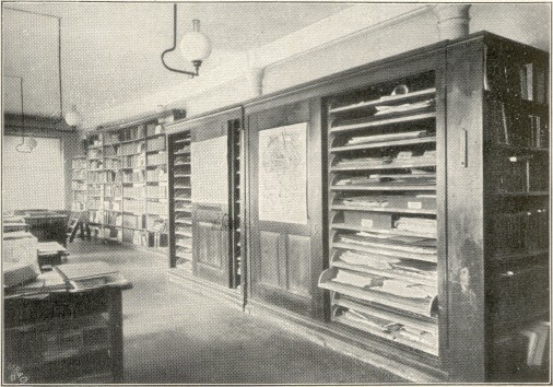 Aus der Bibliothek der Geographischen Anstalt.