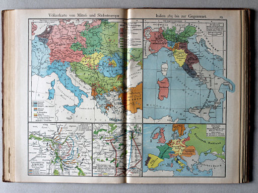 Putzgers Historischer Schul-Atlas, 1922
29. Völkerkarte von Mittel und Südost-Europa. Italien 1815 bis zur Gegenwart