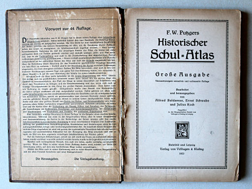Putzgers Historischer Schul-Atlas, Große Ausgabe, 1923
Schutblad voorin, titelpagina / Front endpaper, title page