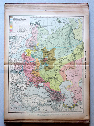 Putzgers Historischer Schul-Atlas, Große Ausgabe, 1923
98.99. Entwicklung Rußlands 1300-1914