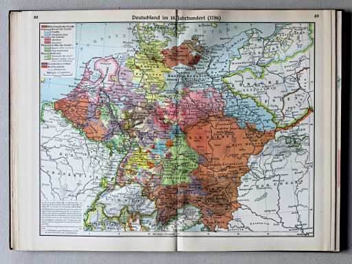 Putzgers Historischer Schul-Atlas, Große Ausgabe, 1931/33
88.89. Deutschland im 18. Jahrhundert (1786)