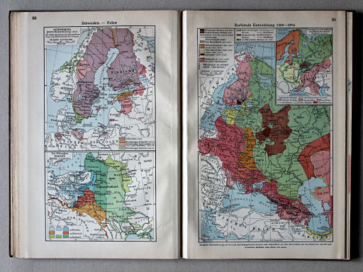 Putzgers Historischer Schul-Atlas, Große Ausgabe, 1931/33
90. Schweden – Polen
91. Rußlands Entwicklung 1300-1914
