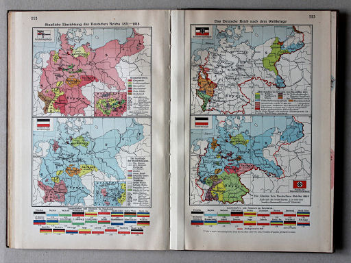Putzgers Historischer Schul-Atlas, Große Ausgabe, 1931/33
112. Staatliche Einrichtung des Deutschen Reichs 1871-1918
113. Das Deutsche Reich nach dem Weltkriege