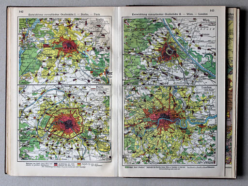 Putzgers Historischer Schul-Atlas, Große Ausgabe, 1931/33
142. Entwicklung europäischer Großstädte I – Berlin – Paris
143. Entwicklung europäischer Großstädte II – Wien – London