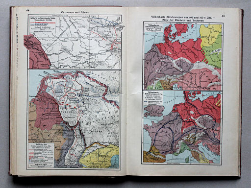 Putzgers Historischer Schul-Atlas, Große Ausgabe, 1934
44. Germanen und Römer
45. Völkerkarte Mitteleuropas um 400 und 100 v. Chr. – Züge der Kimbern und Teutonen