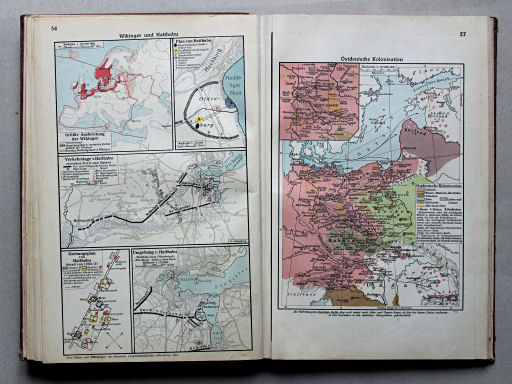 Putzgers Historischer Schul-Atlas, Große Ausgabe, 1934
54. Wikinger und Haithabu
57. Ostdeutsche Kolonisation