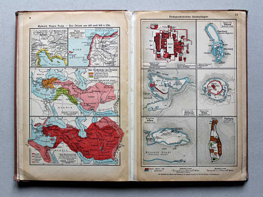 Putzgers Historischer Schul-Atlas, Große Ausgabe, 1937
6. Mykenä, Argos, Troja – Der Orient um 600 und 500 v. Chr.
11. Frühgeschichtliche Stadtanlagen
