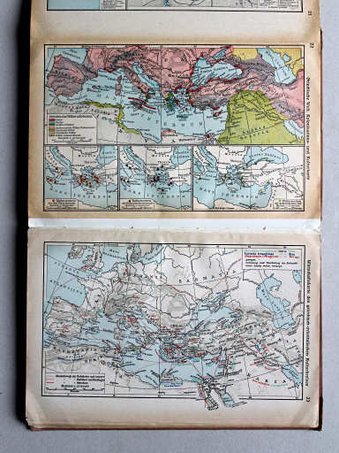 Putzgers Historischer Schul-Atlas, Große Ausgabe, 1937
22. Griechische Welt. Kolonisations- und Kulturkarte
23. Wirtschaftskarte des griechisch-orientalischen Kulturkreises