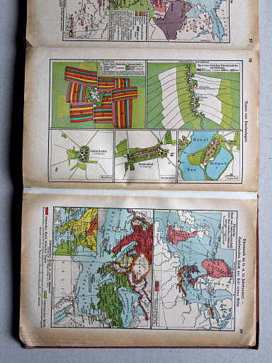 Putzgers Historischer Schul-Atlas, Große Ausgabe, 1937
58. Typen von Dorfanlagen