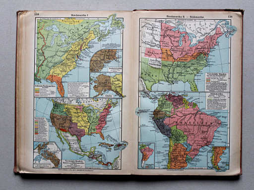 Putzgers Historischer Schul-Atlas, Große Ausgabe, 1937
134. Nordamerika I
135. Nordamerika II – Südamerika