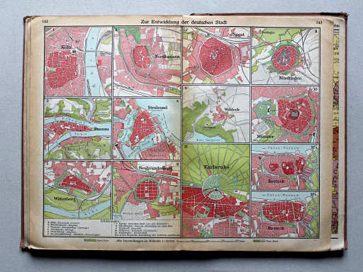 Putzgers Historischer Schul-Atlas, Große Ausgabe, 1937
142.143. Zur Entwicklung der deutschen Stadt