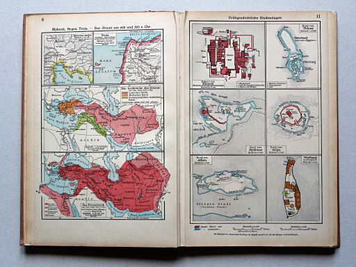 Putzgers Historischer Schul-Atlas, Große Ausgabe, 1942 (60.)
6. Mykenä, Argos, Troja – Der Orient um 600 und 500 v. Chr.
11. Frühgeschichtliche Stadtanlagen