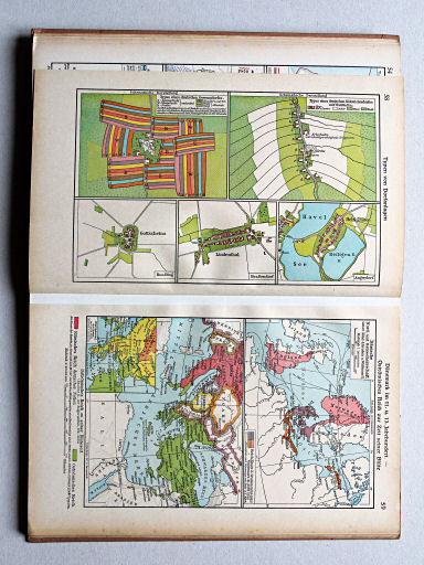 Putzgers Historischer Schul-Atlas, Große Ausgabe, 1942 (60.)
58. Typen von Dorfanlagen