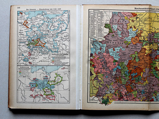 Putzgers Historischer Schul-Atlas, Große Ausgabe, 1942 (60.)
144. Die Askanier – Brandenburg von 1134-1415