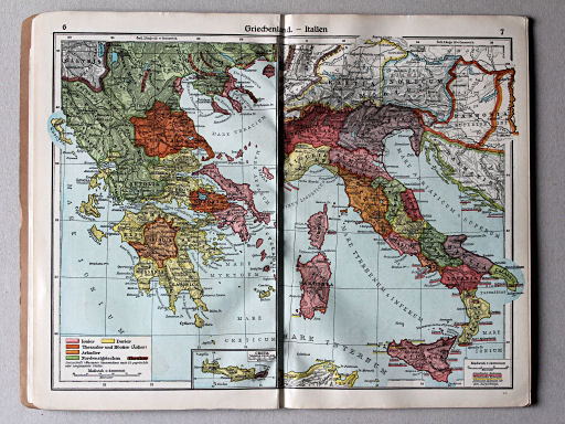 Putzgers Historischer Schul-Atlas, Tschechoslowakei, 1930
6. Griechenland
7. Italien