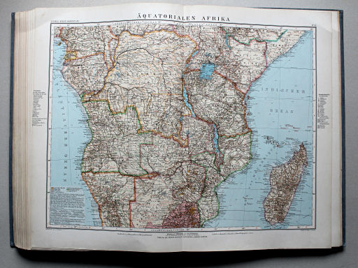 Debes' Neuer Handatlas, 1913
50. Äquatoriales Afrika