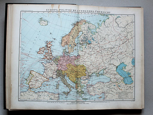 Debes' Neuer Handatlas, 1914
12b. Europa, politische & Verkehrs-Übersicht
